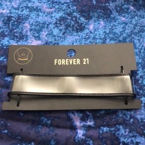 forever 21 black & clear choker necklace